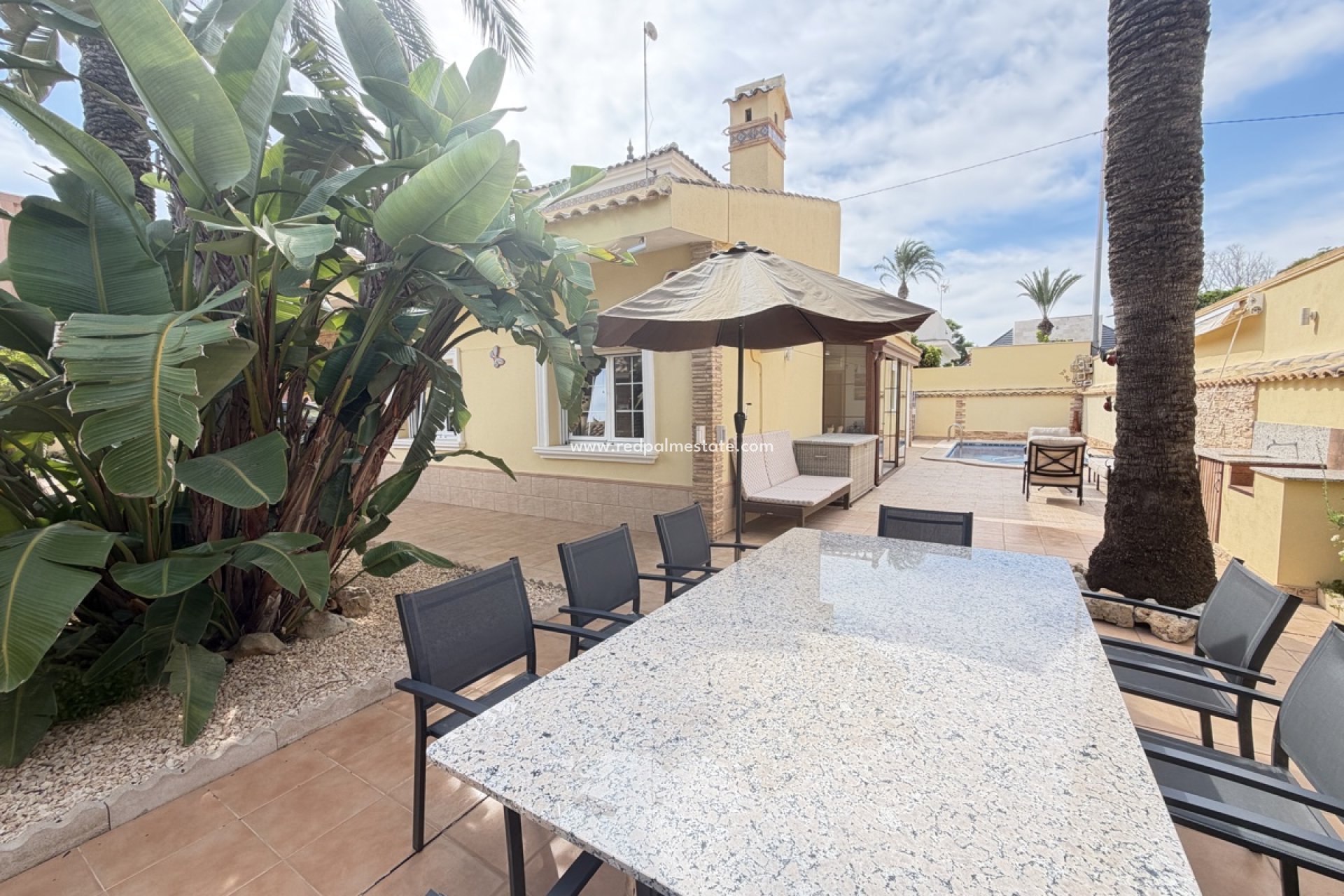 Resale - Villa -
Orihuela Costa - Cabo Roig