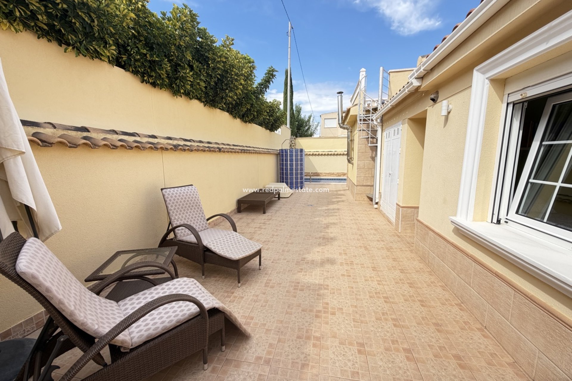 Resale - Villa -
Orihuela Costa - Cabo Roig