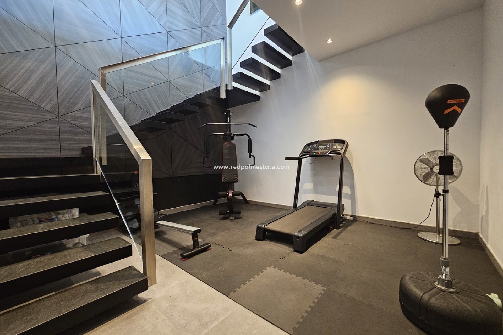 Resale - Villa -
Orihuela Costa - Cabo Roig