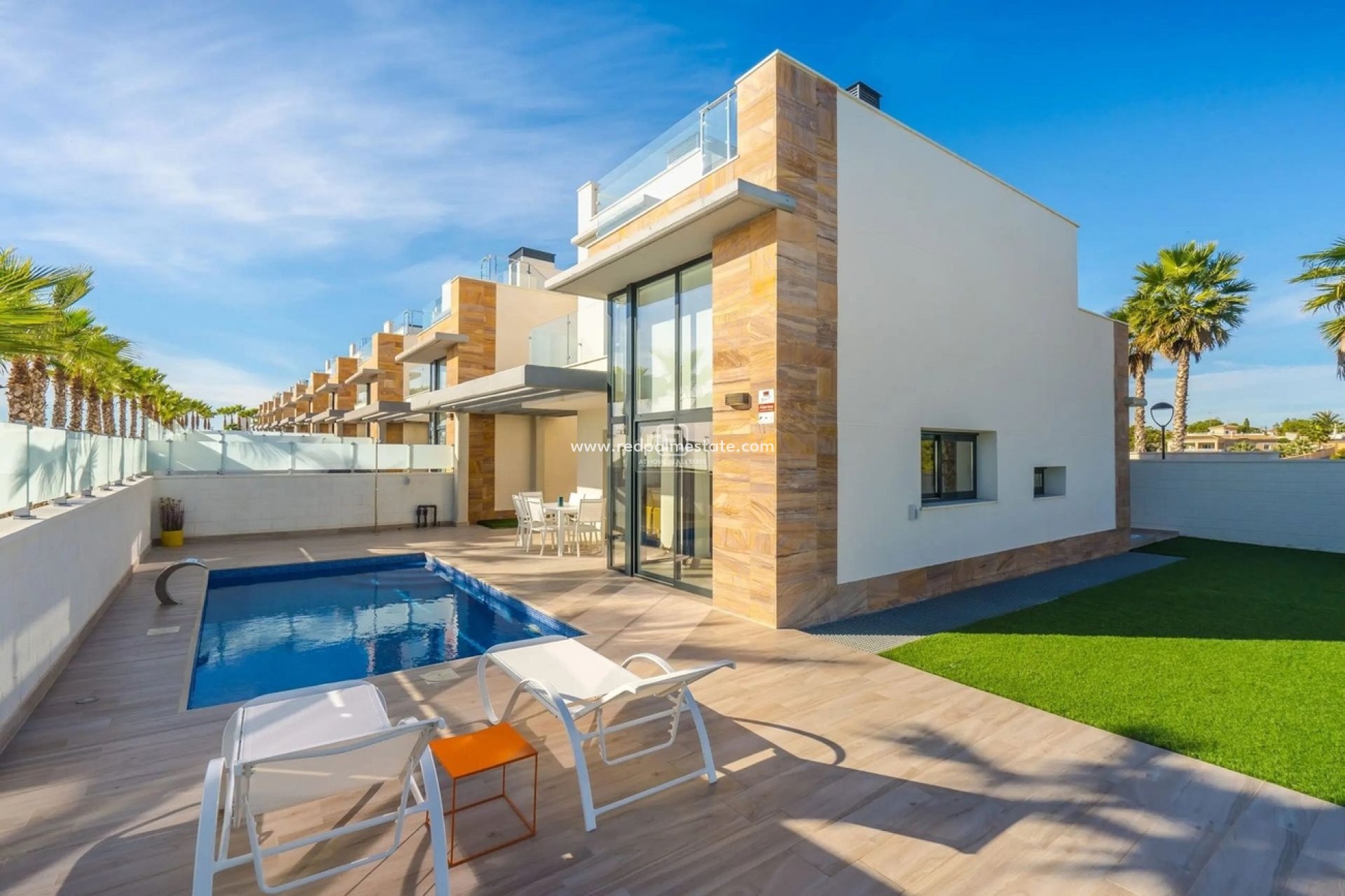 Resale - Villa -
Orihuela Costa - Cabo Roig