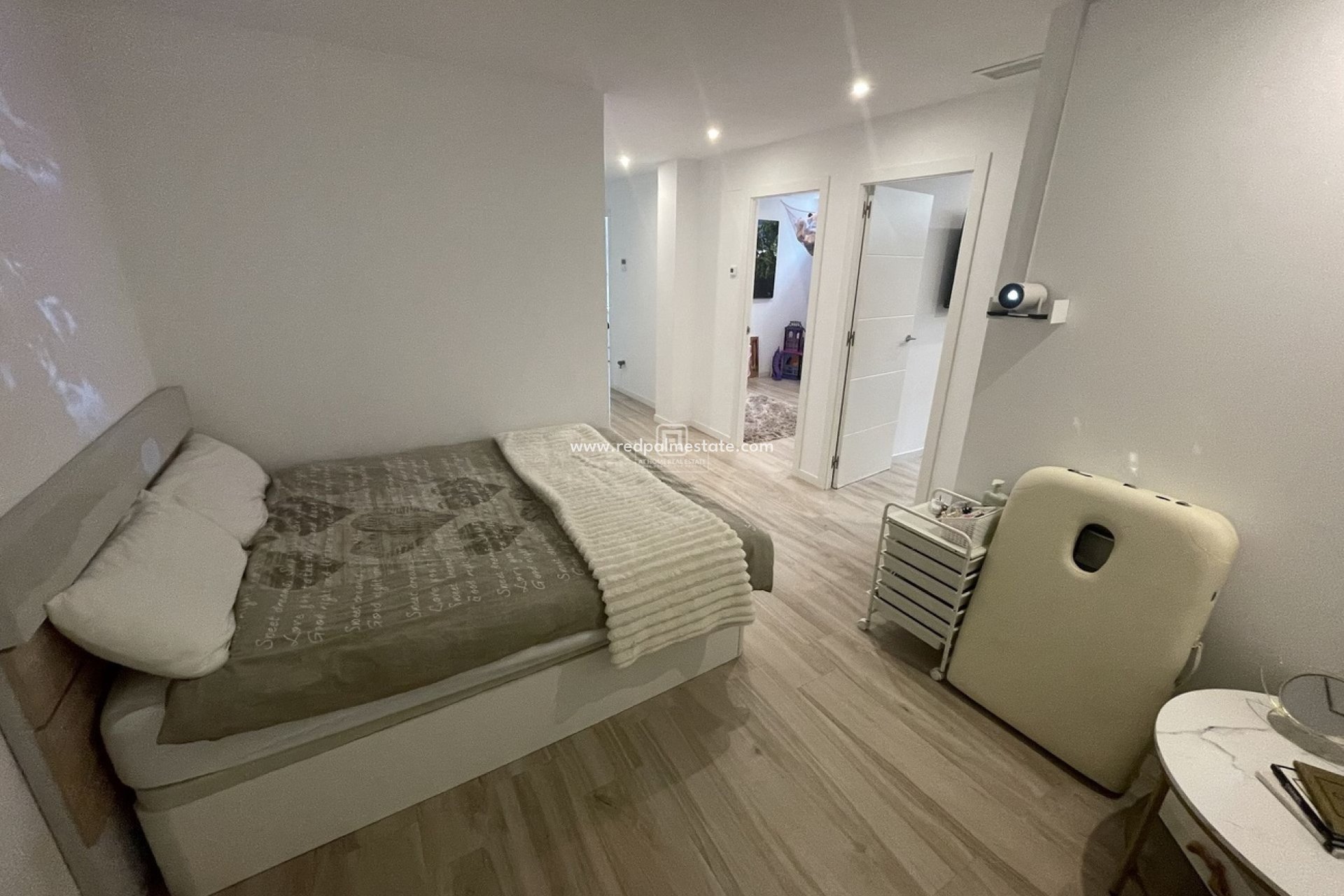 Resale - Villa -
Orihuela Costa - Cabo Roig