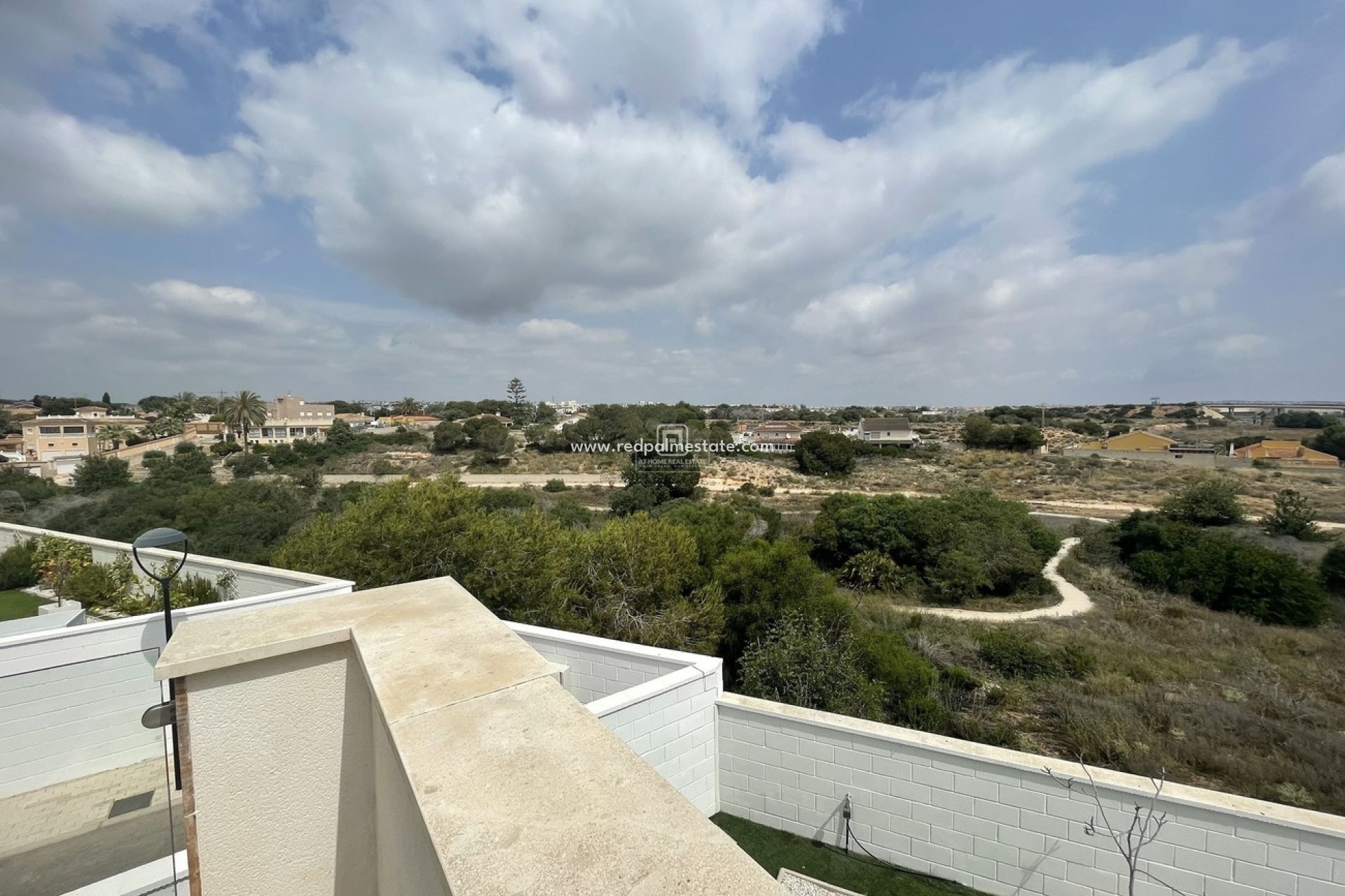 Resale - Villa -
Orihuela Costa - Cabo Roig