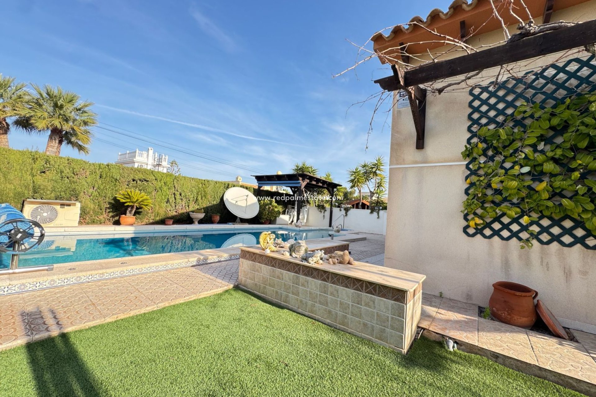 Resale - Villa -
Orihuela Costa - Cabo Roig
