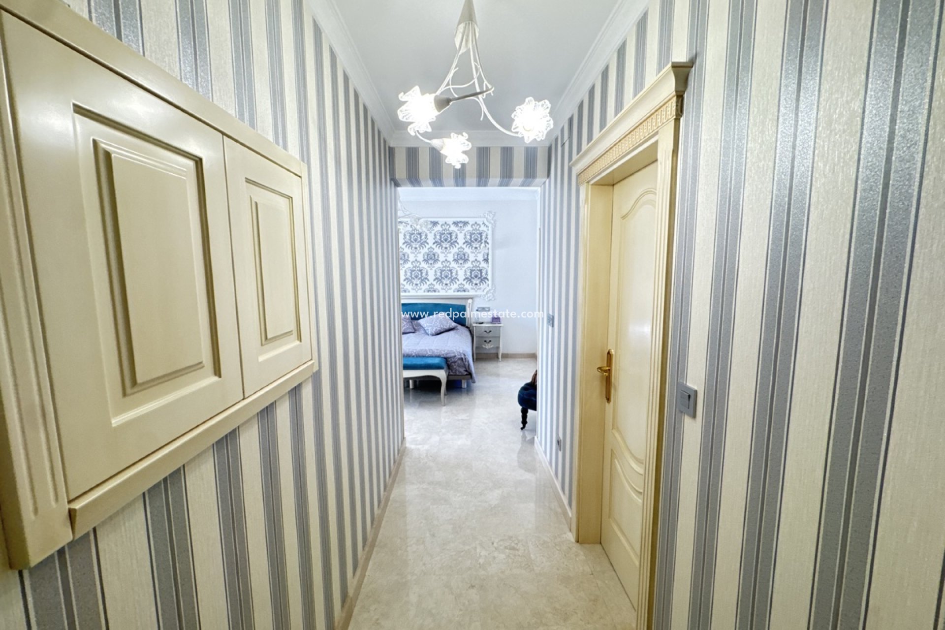 Resale - Villa -
Orihuela Costa - Cabo Roig