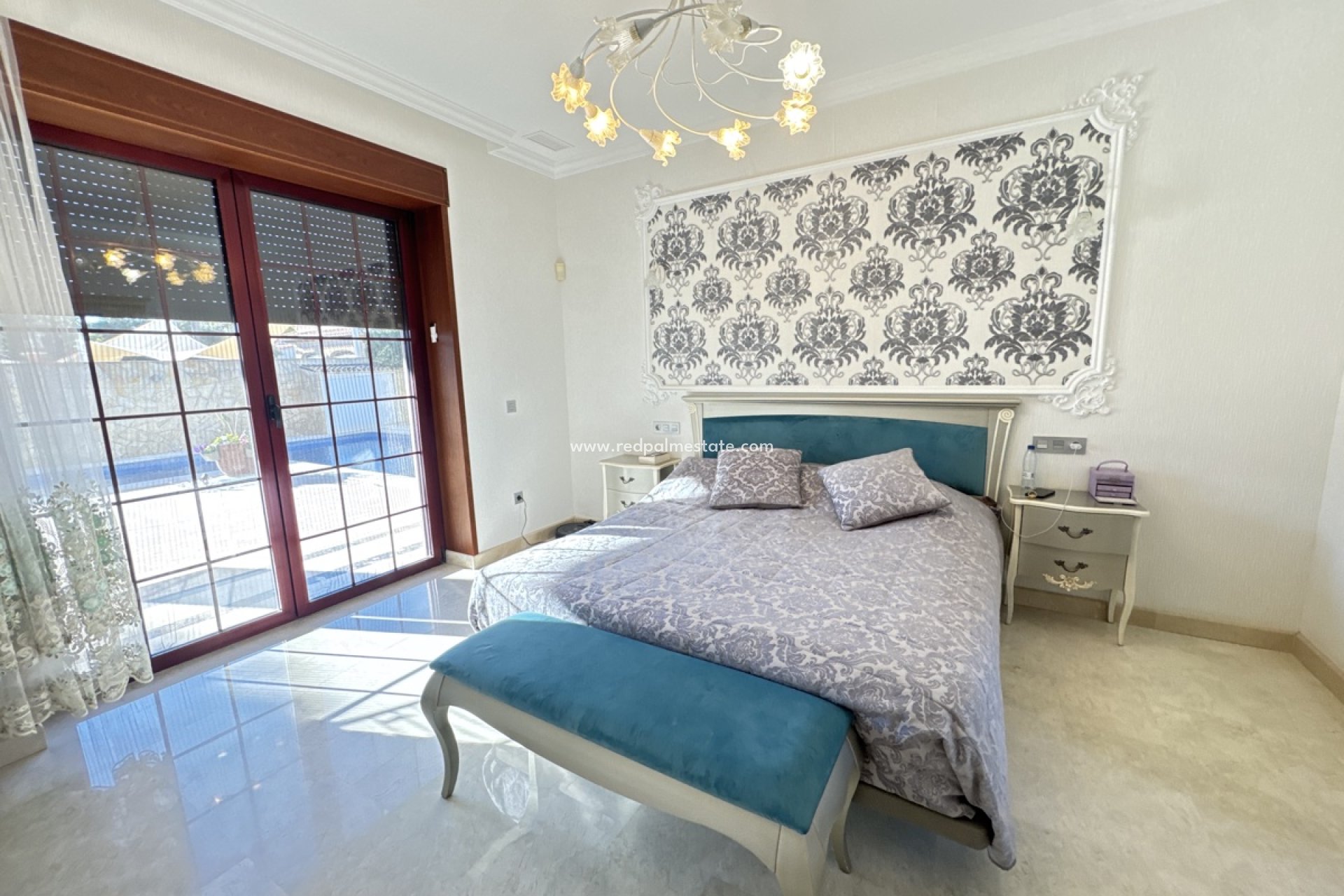 Resale - Villa -
Orihuela Costa - Cabo Roig