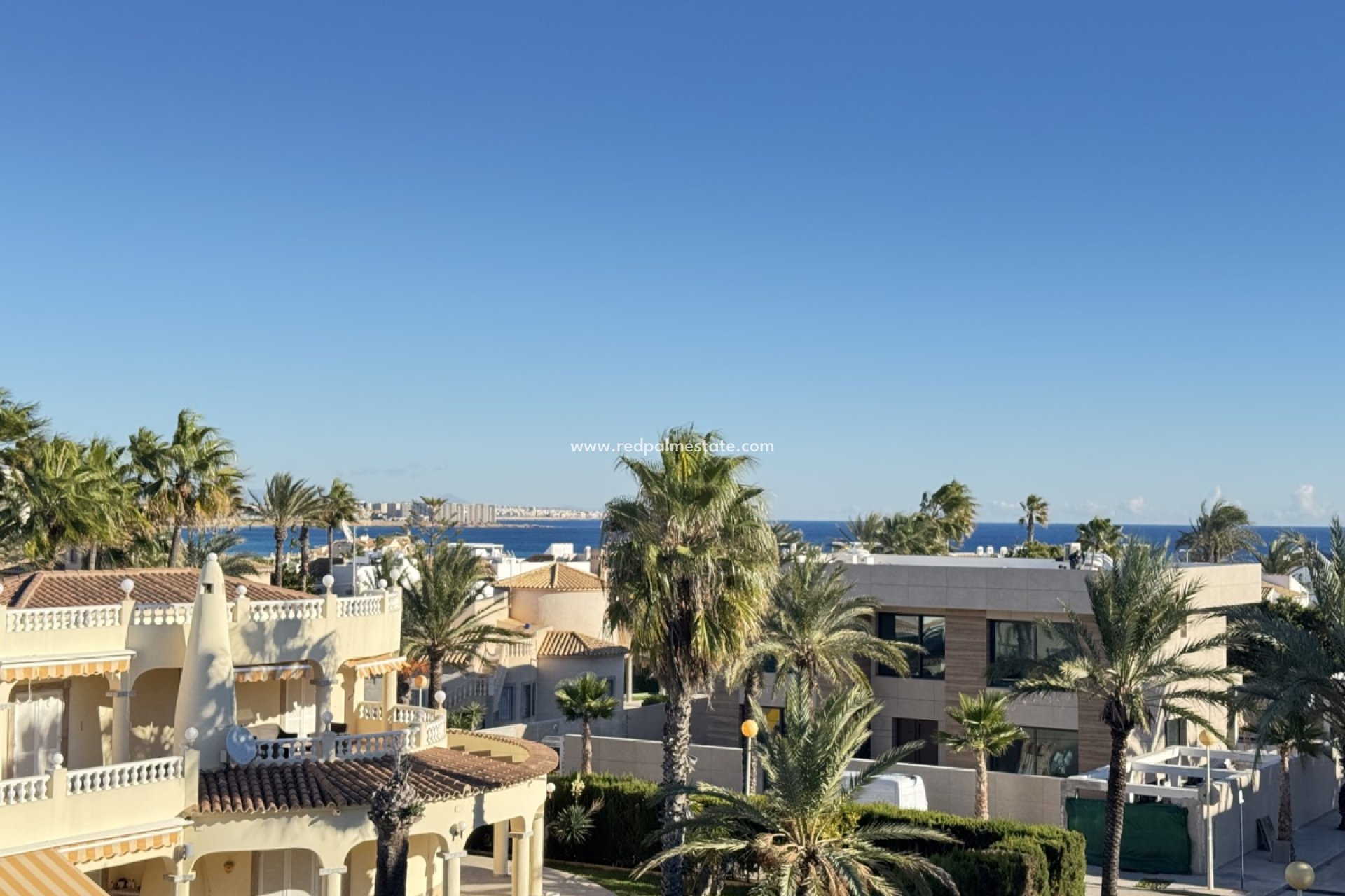 Resale - Villa -
Orihuela Costa - Cabo Roig