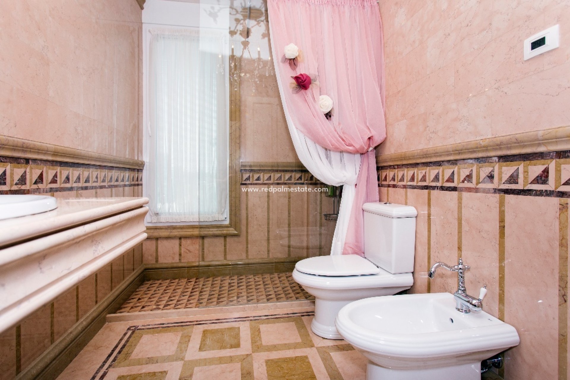 Resale - Villa -
Orihuela Costa - Cabo Roig