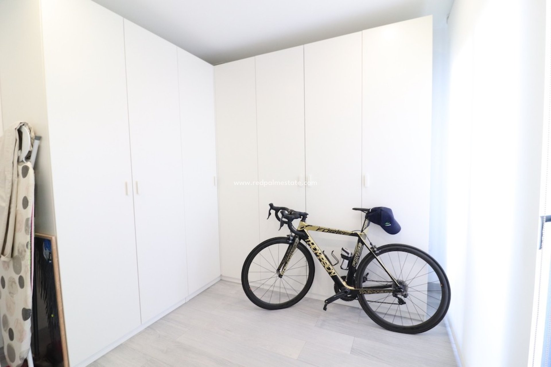 Resale - Villa -
Orihuela Costa - Cabo Roig