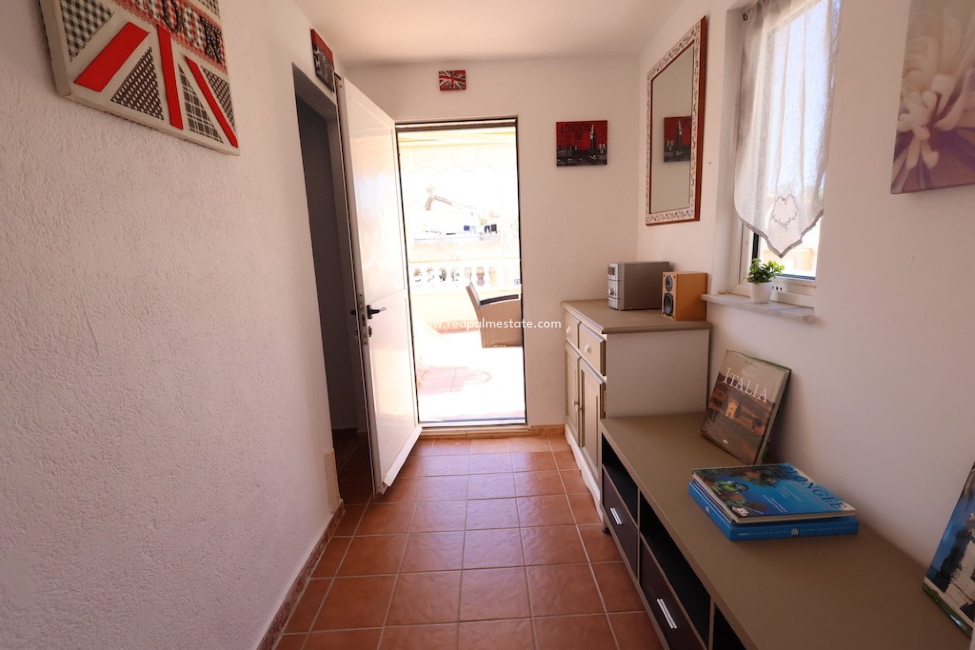 Resale - Villa -
Orihuela Costa - Cabo Roig