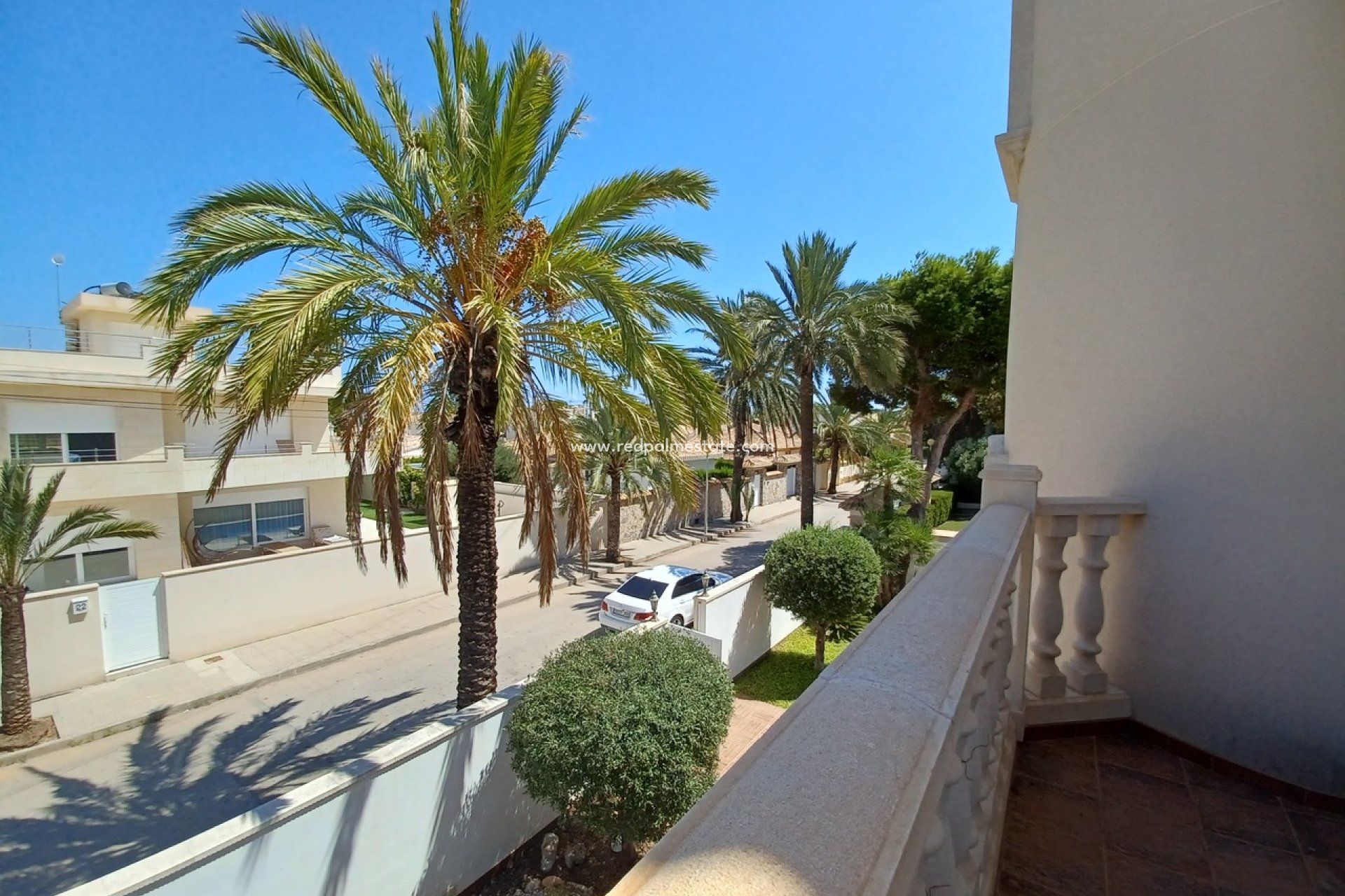 Resale - Villa -
Orihuela Costa - Cabo Roig