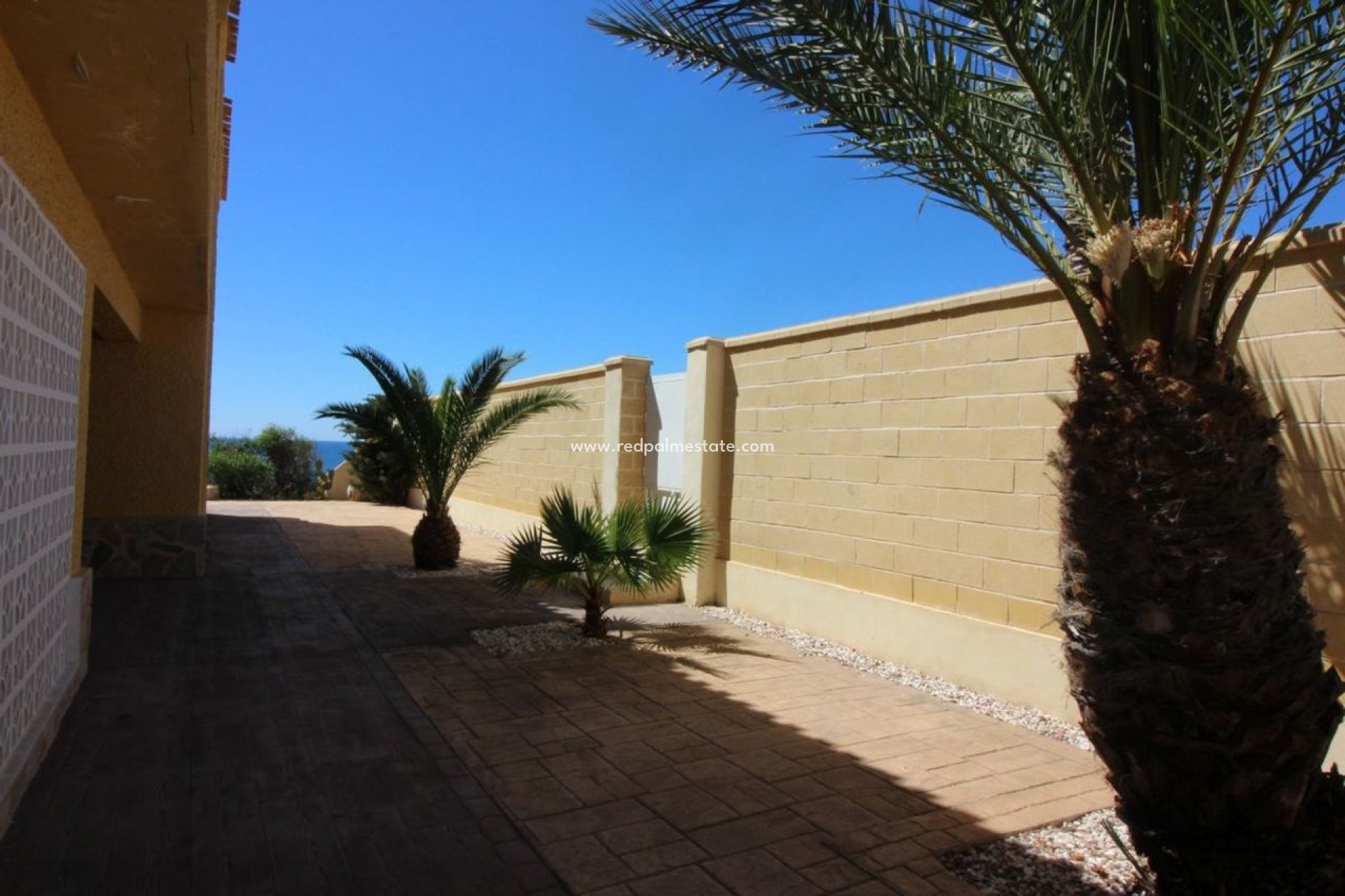 Resale - Villa -
Orihuela Costa - Cabo Roig