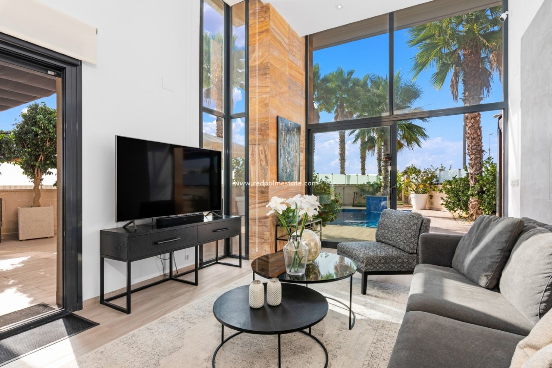 Resale - Villa -
Orihuela Costa - Cabo Roig