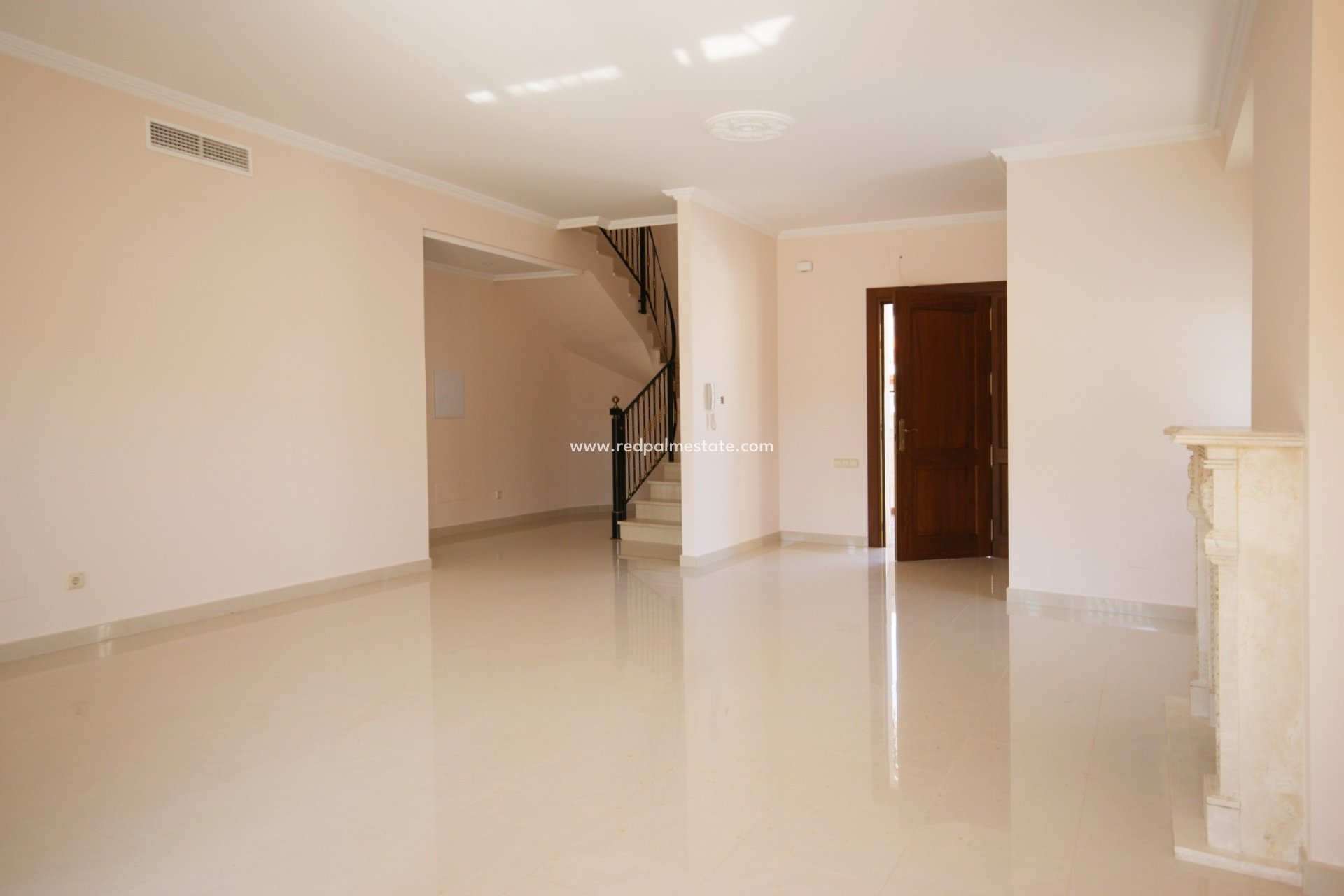 Resale - Villa -
Orihuela Costa - Cabo Roig