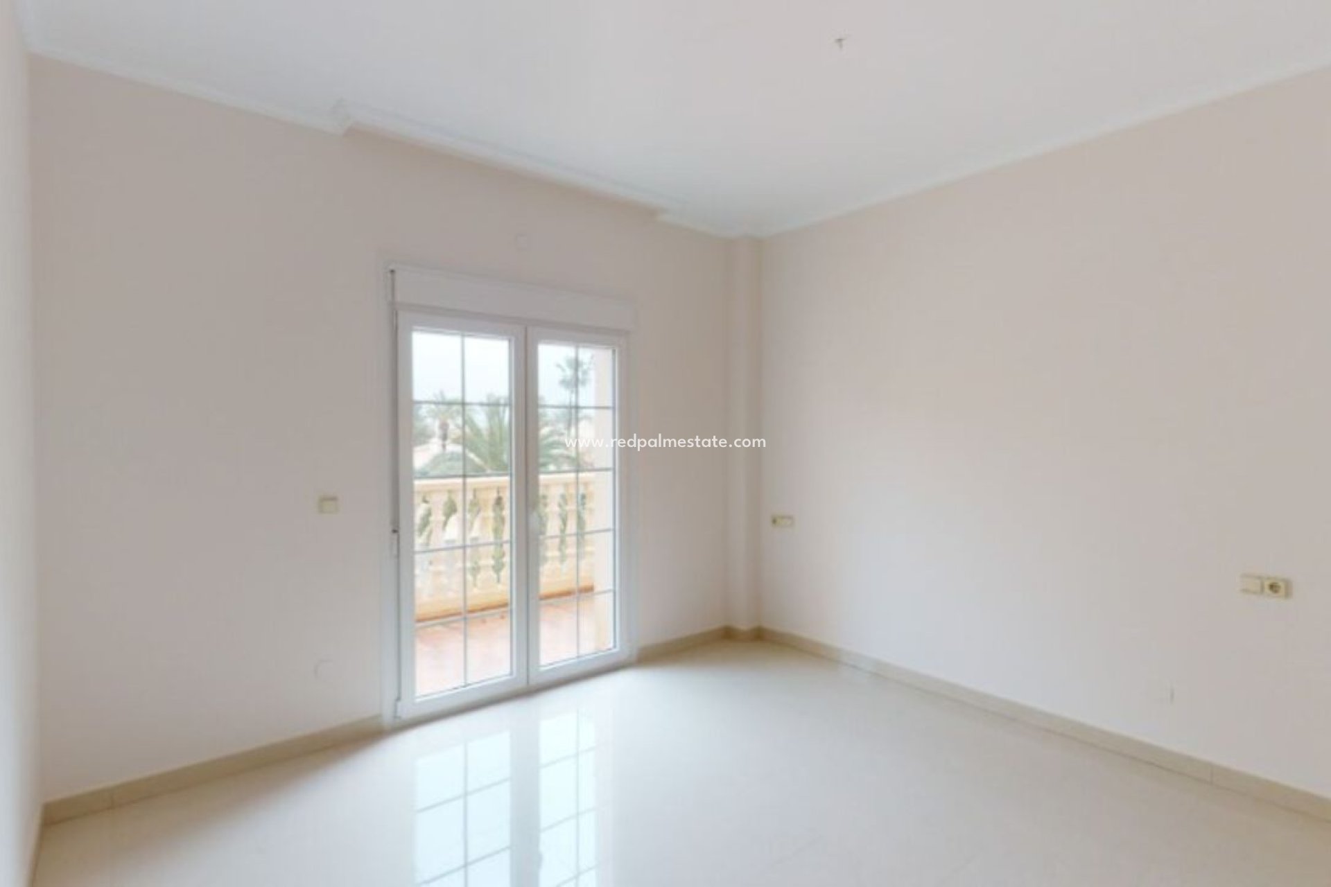 Resale - Villa -
Orihuela Costa - Cabo Roig