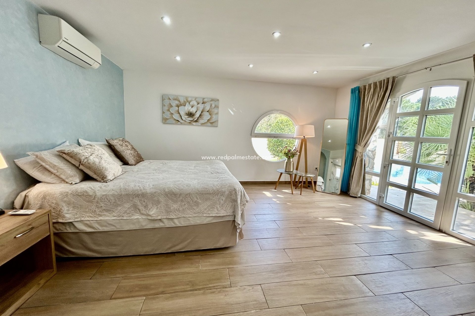 Resale - Villa -
Orihuela Costa - Cabo Roig