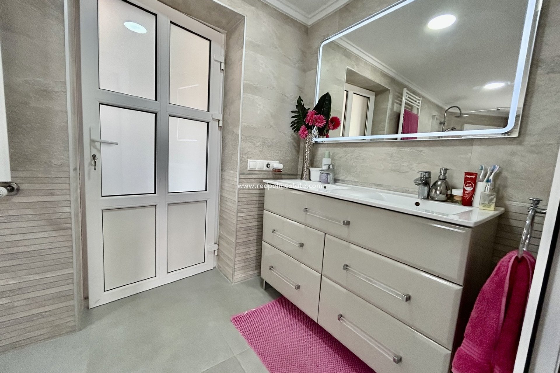 Resale - Villa -
Orihuela Costa - Cabo Roig