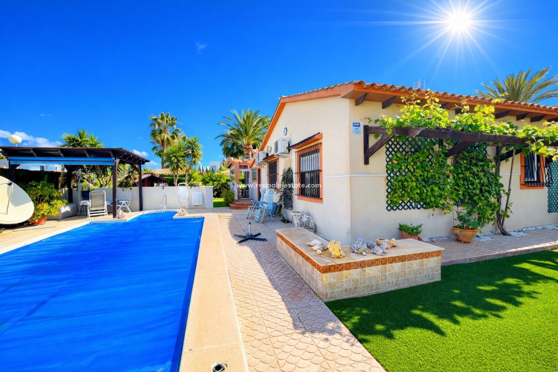 Resale - Villa -
Orihuela Costa - Cabo Roig