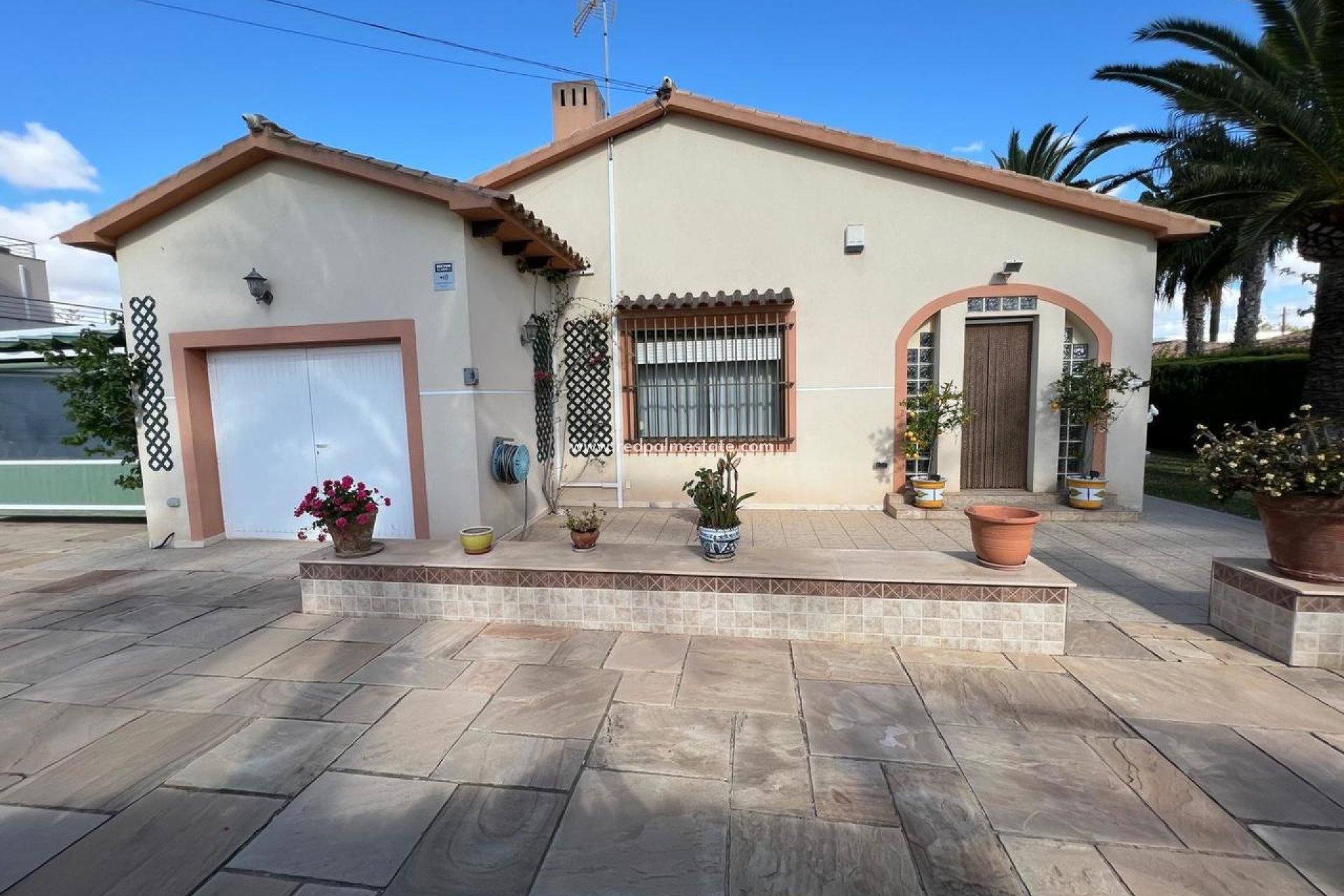 Resale - Villa -
Orihuela Costa - Cabo Roig