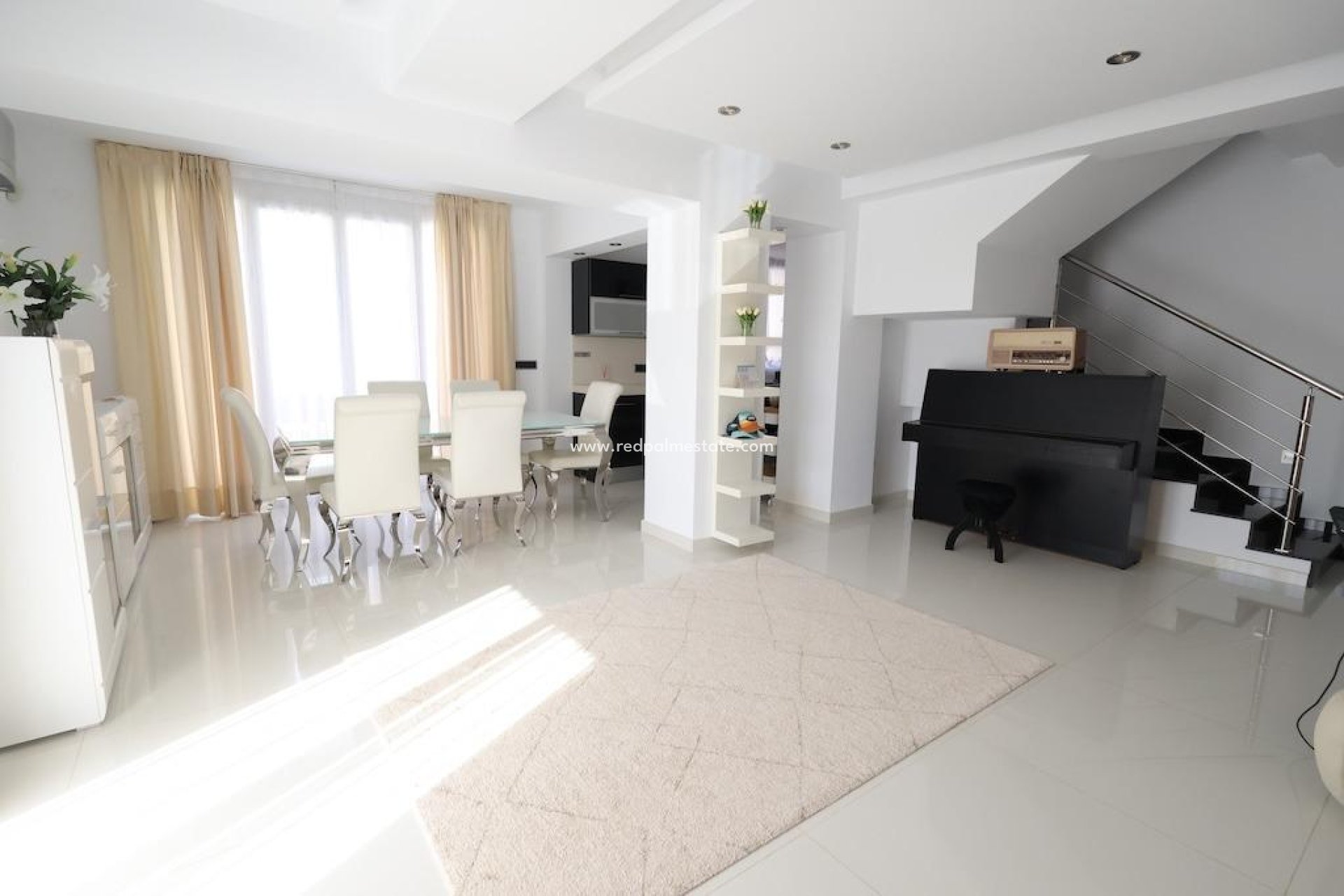 Resale - Villa -
Orihuela Costa - Cabo Roig