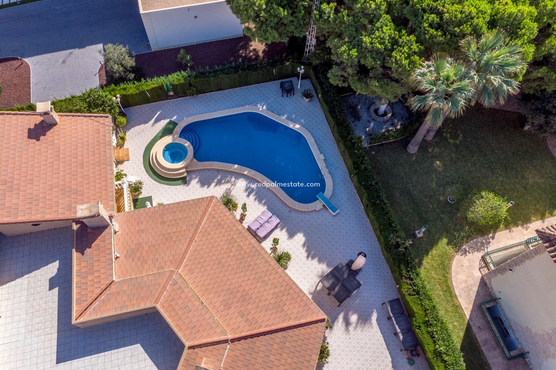 Resale - Villa -
Orihuela Costa - Cabo Roig