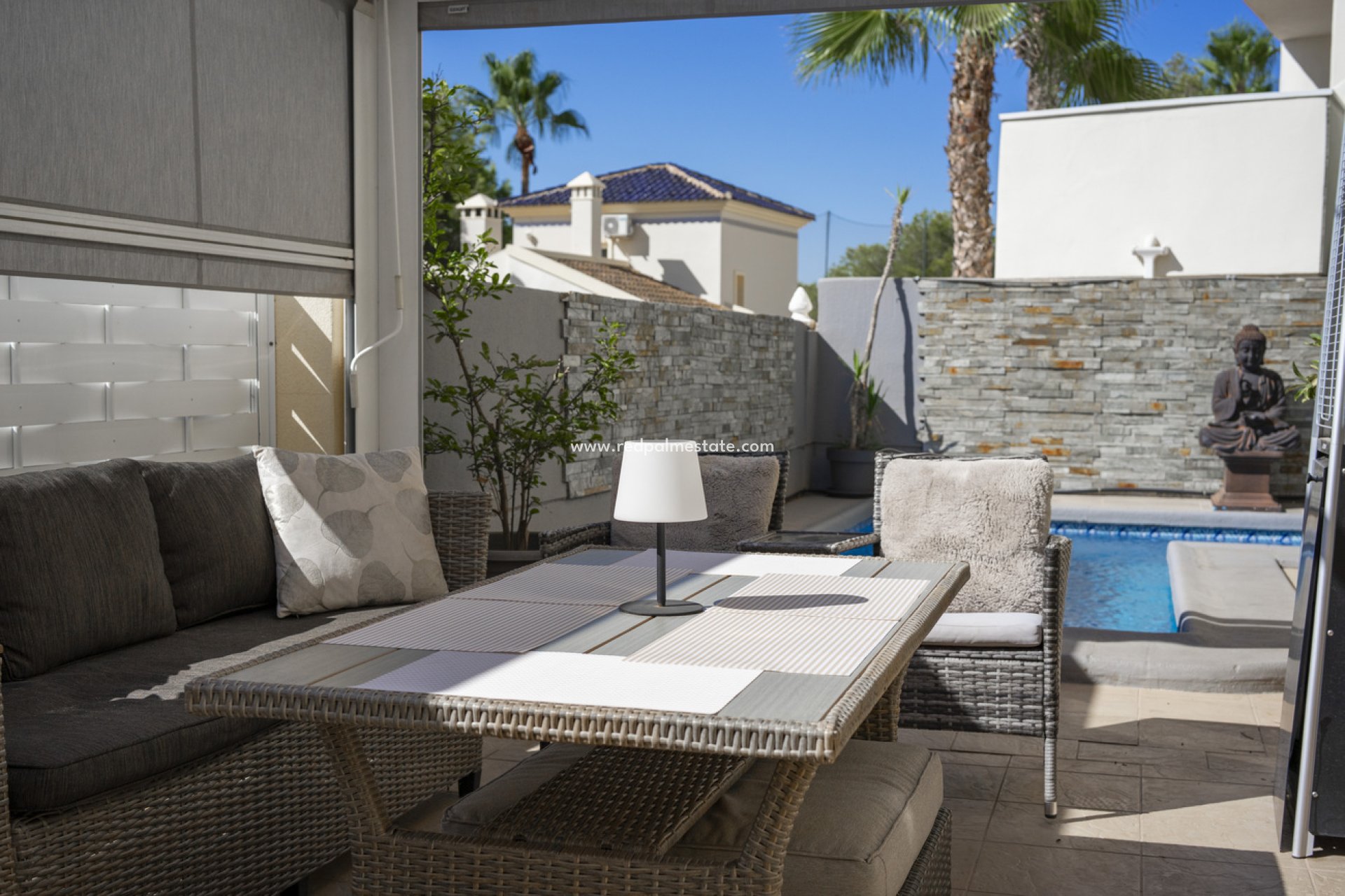 Resale - Villa -
Orihuela Costa - Calle Mayor