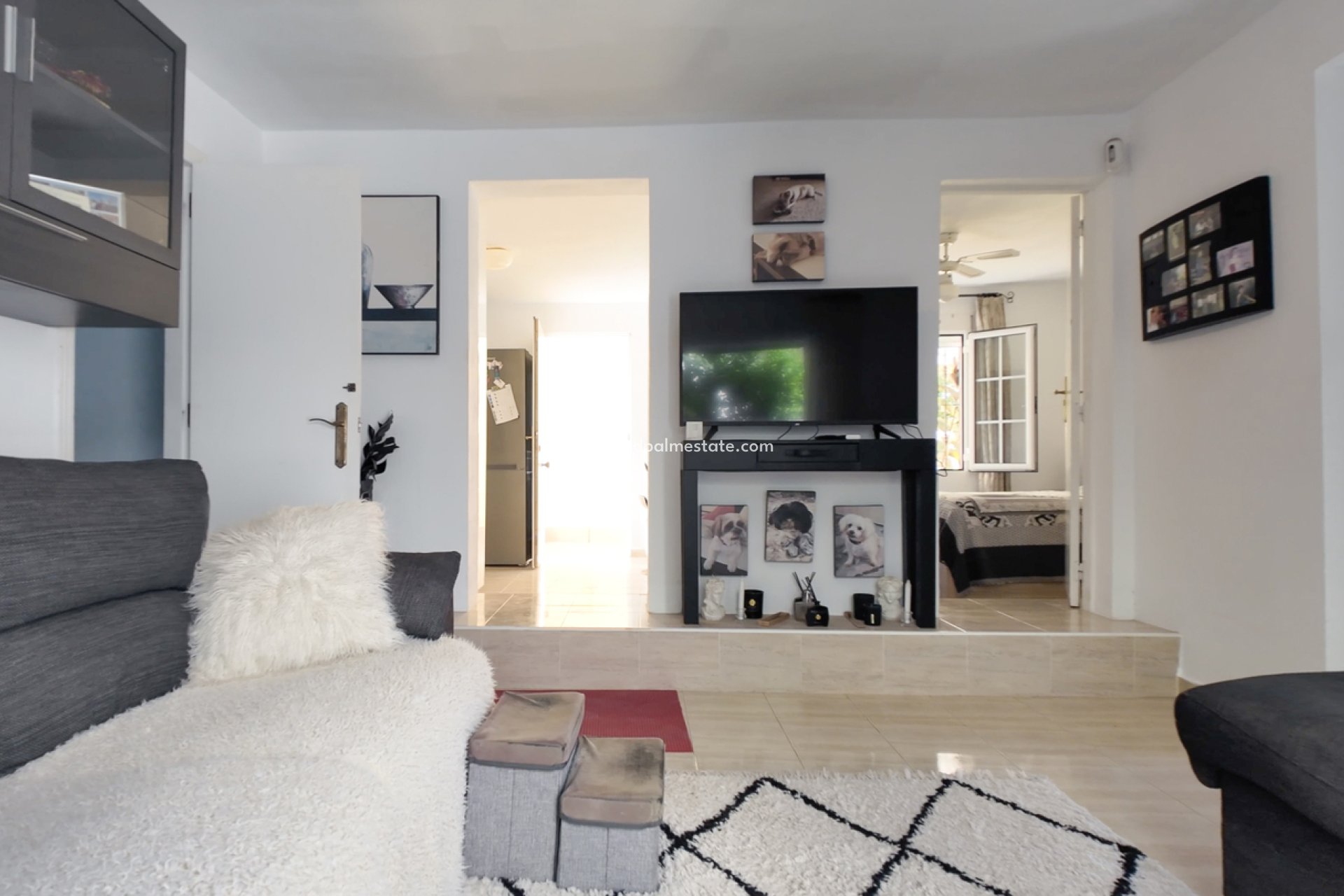 Resale - Villa -
Orihuela Costa - Calle Mayor