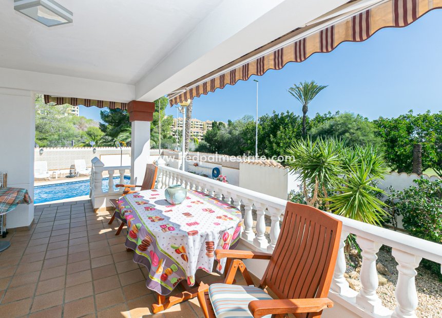 Resale - Villa -
Orihuela Costa - Campoamor Golf