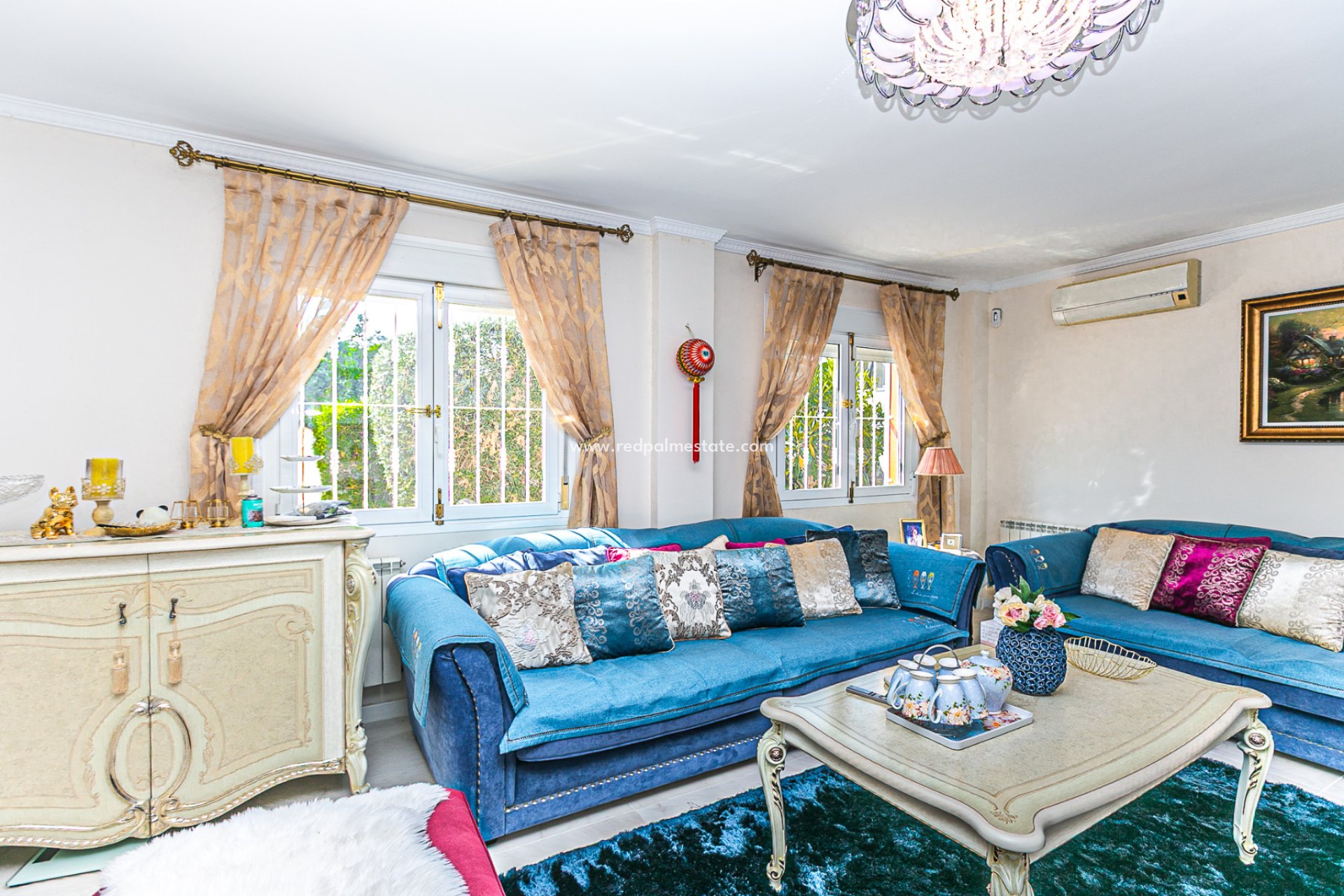 Resale - Villa -
Orihuela Costa - Campoamor Golf