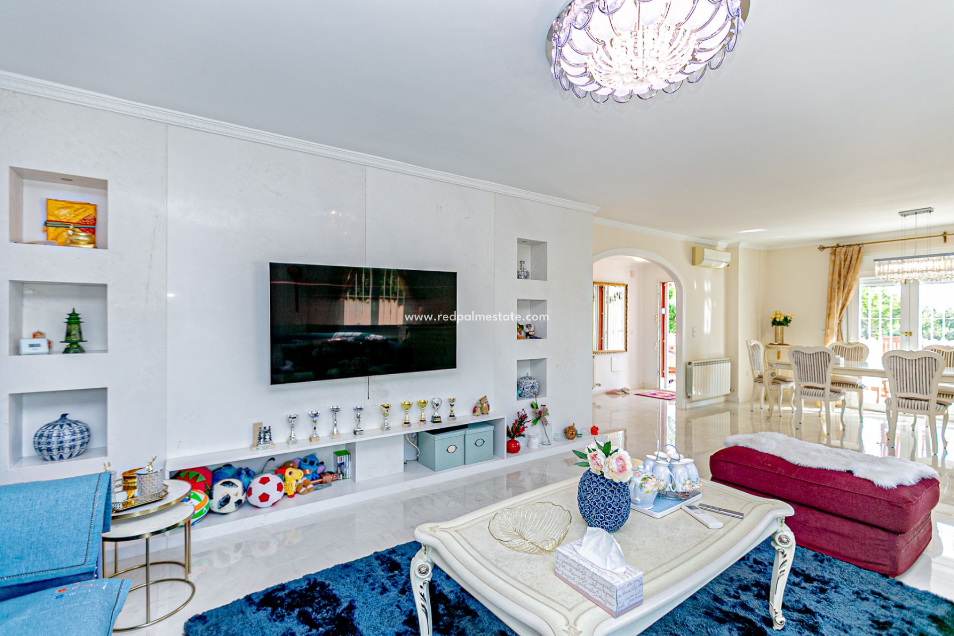 Resale - Villa -
Orihuela Costa - Campoamor Golf