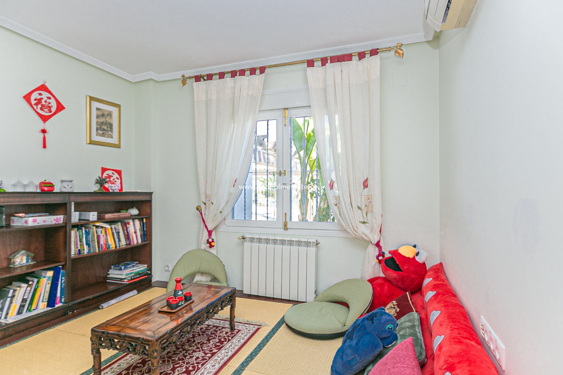 Resale - Villa -
Orihuela Costa - Campoamor Golf