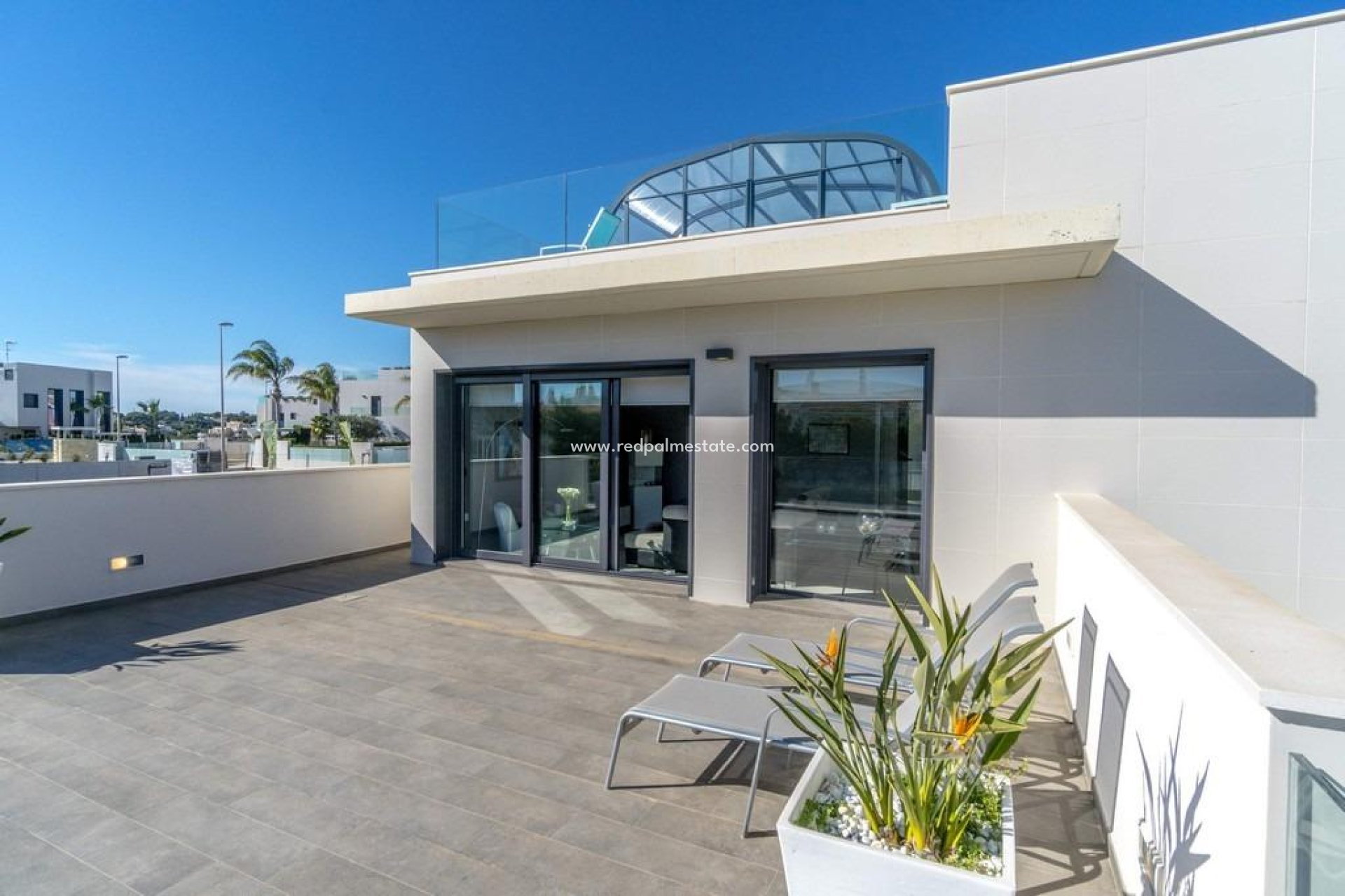 Resale - Villa -
Orihuela Costa - Campoamor