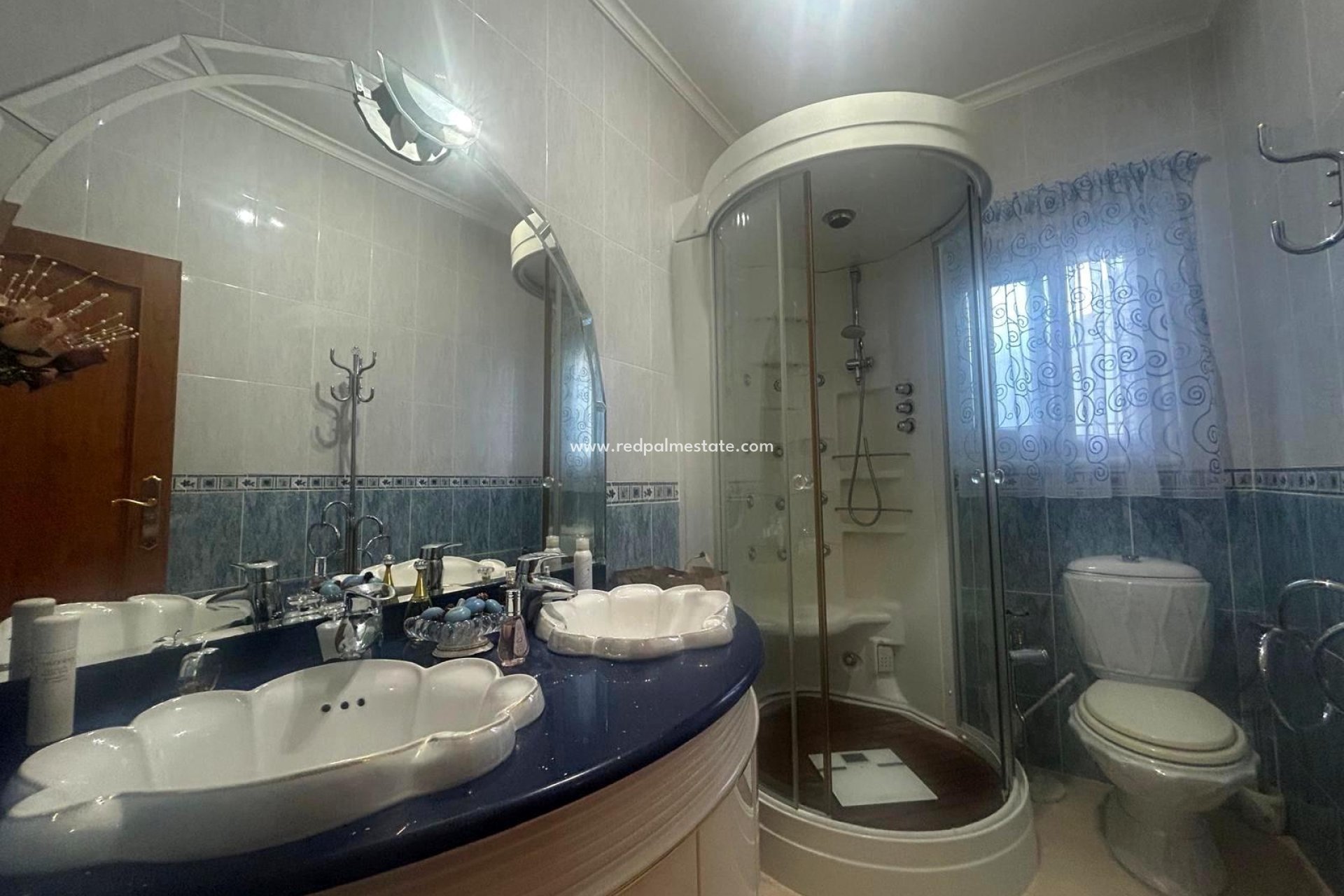 Resale - Villa -
Orihuela Costa - Campoamor