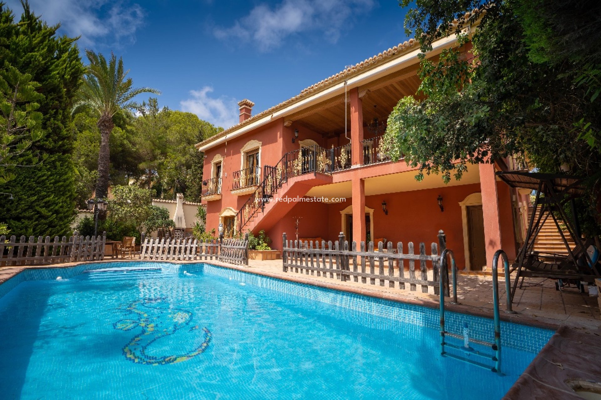 Resale - Villa -
Orihuela Costa - Campoamor