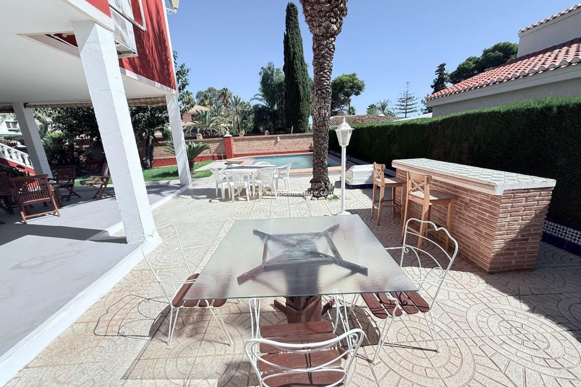 Resale - Villa -
Orihuela Costa - Campoamor