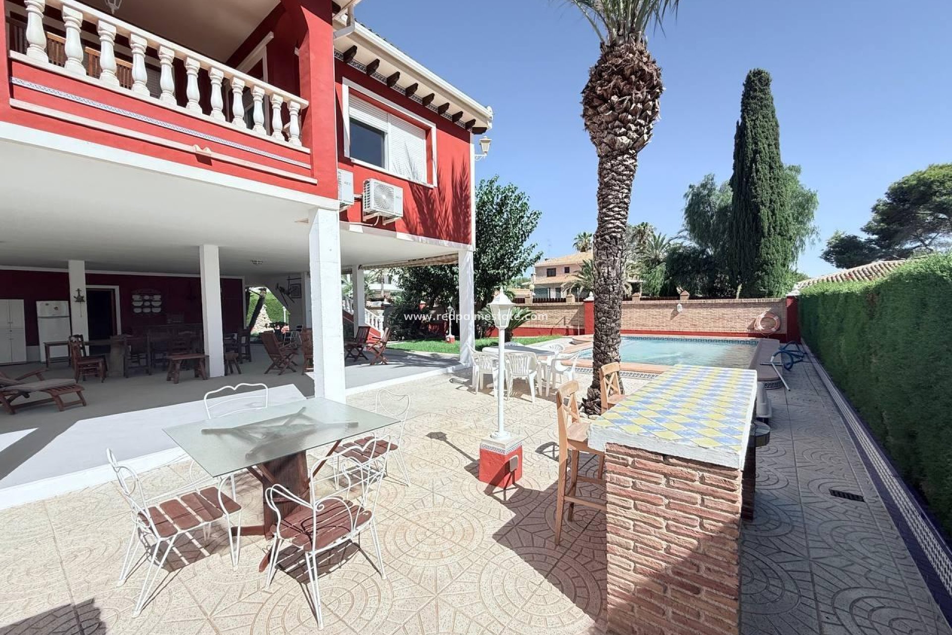 Resale - Villa -
Orihuela Costa - Campoamor
