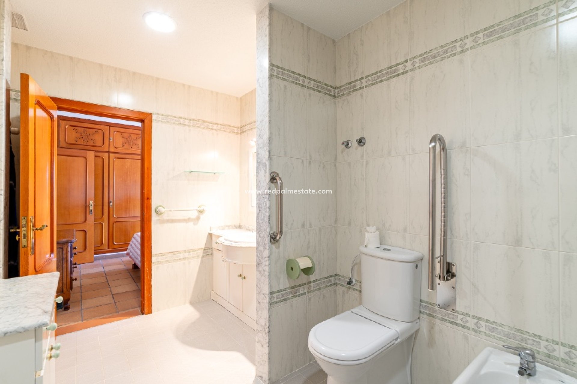 Resale - Villa -
Orihuela Costa - Campoamor