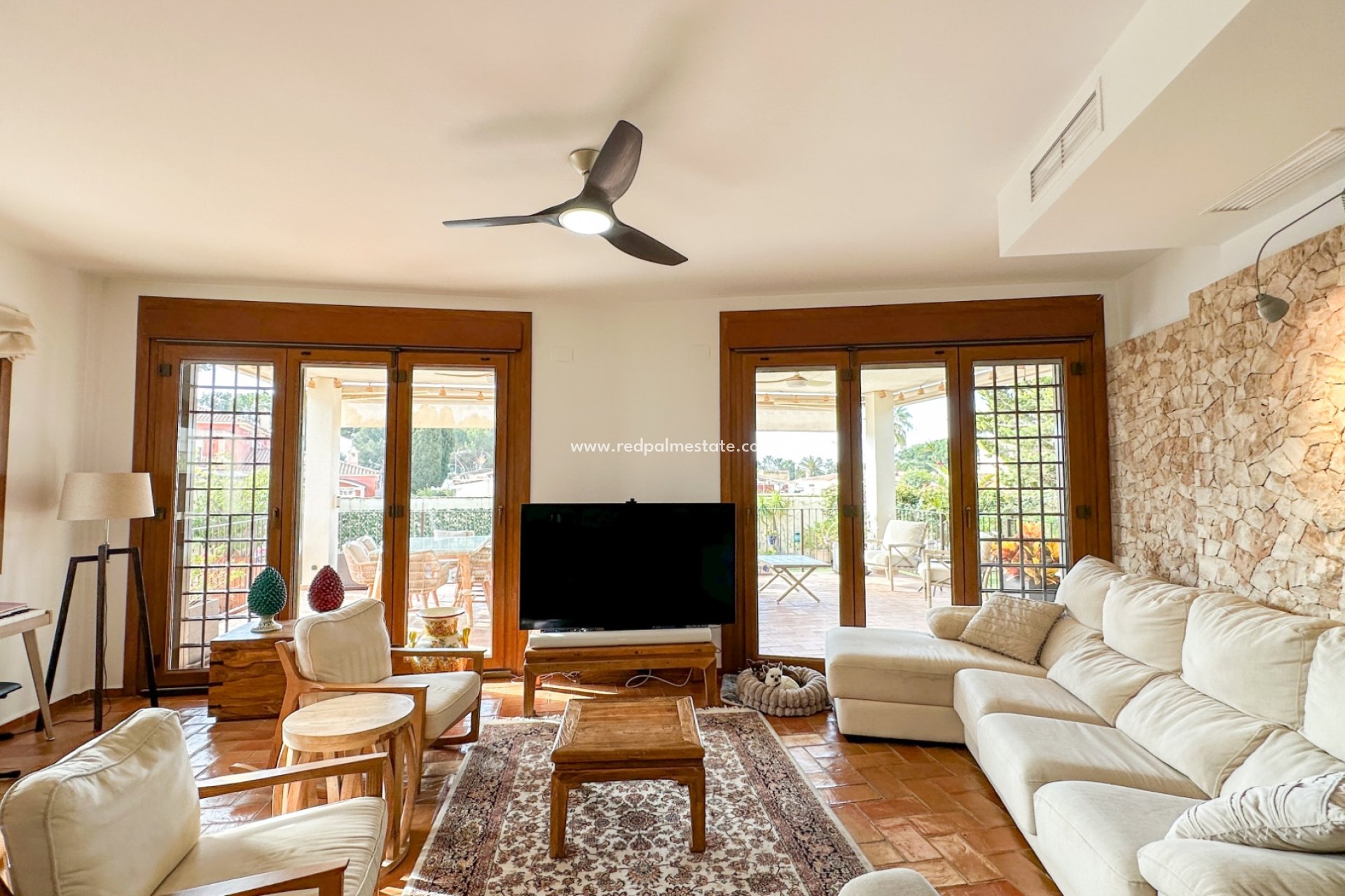 Resale - Villa -
Orihuela Costa - Campoamor