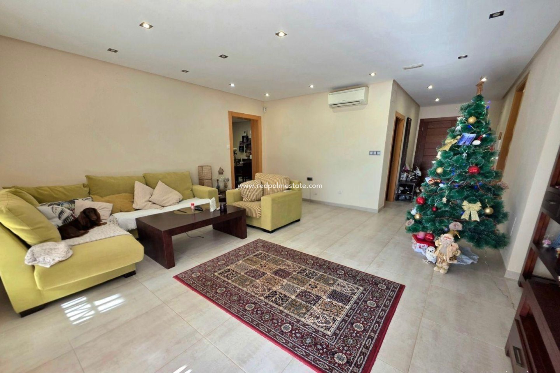 Resale - Villa -
Orihuela Costa - Campoamor