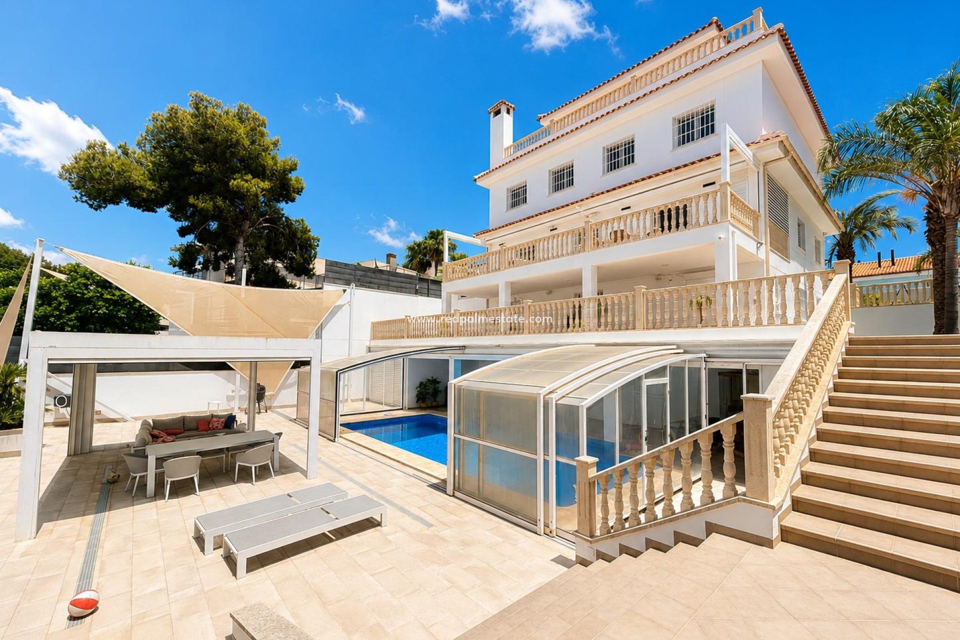 Resale - Villa -
Orihuela Costa - Campoamor