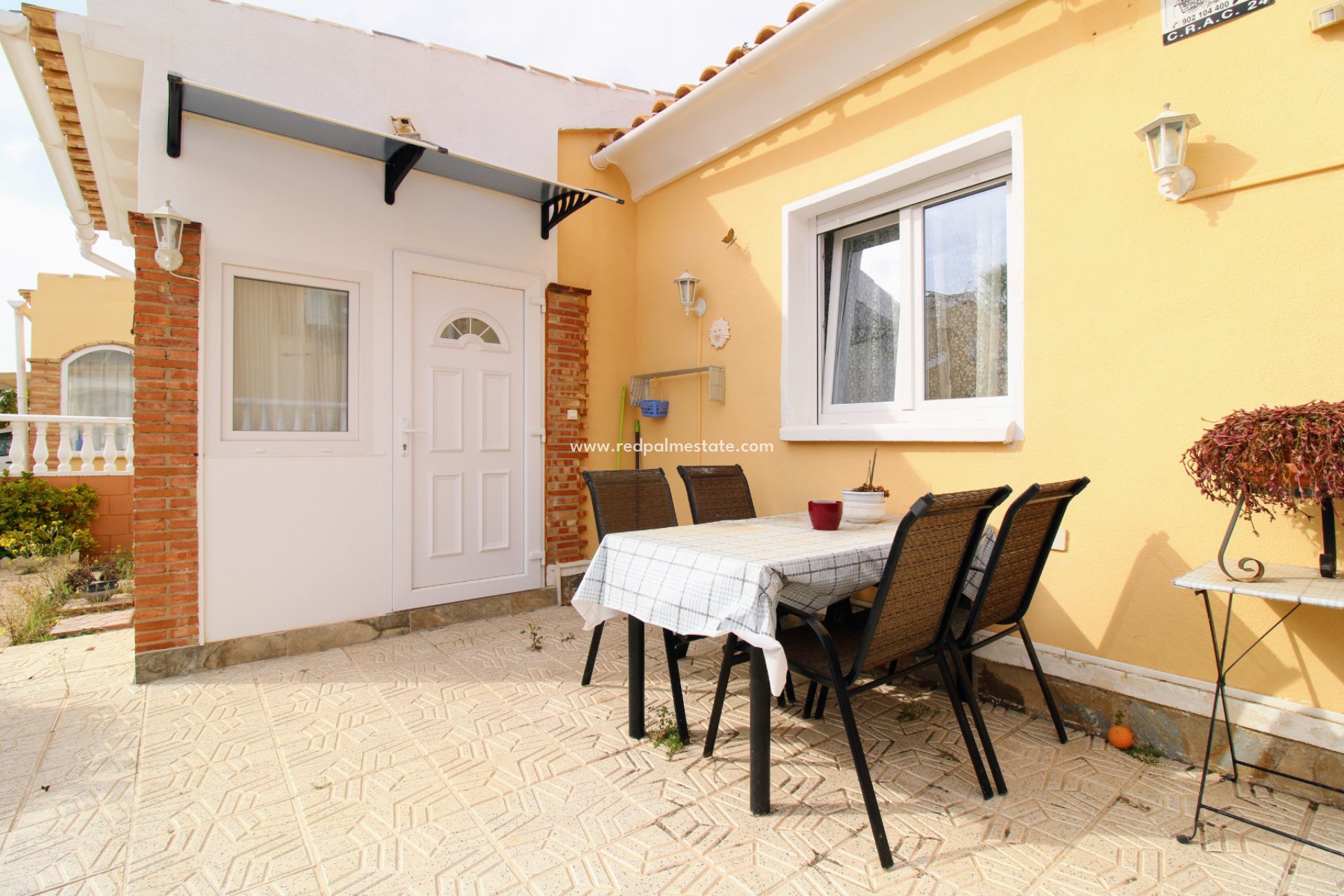 Resale - Villa -
Orihuela Costa - Costa Blanca