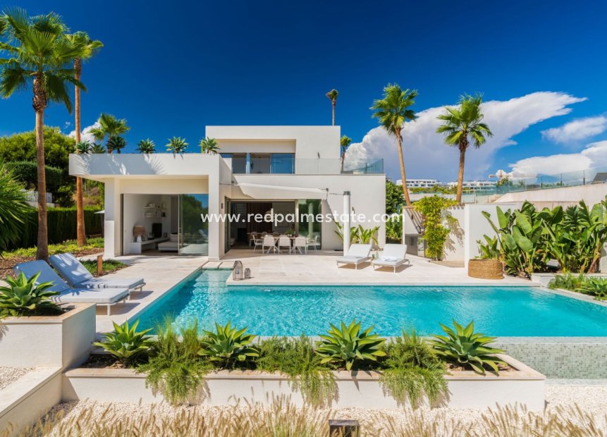 Resale - Villa -
Orihuela Costa - Costa Blanca