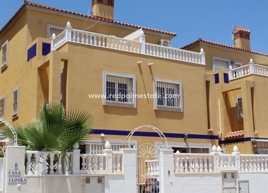 Resale - Villa -
Orihuela Costa - Costa Blanca