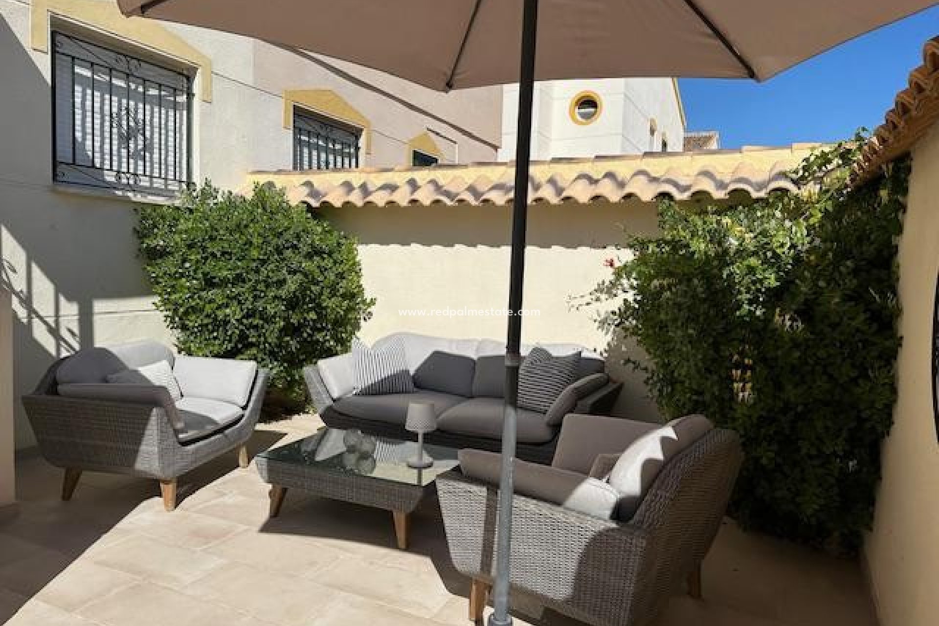 Resale - Villa -
Orihuela Costa - Costa Blanca