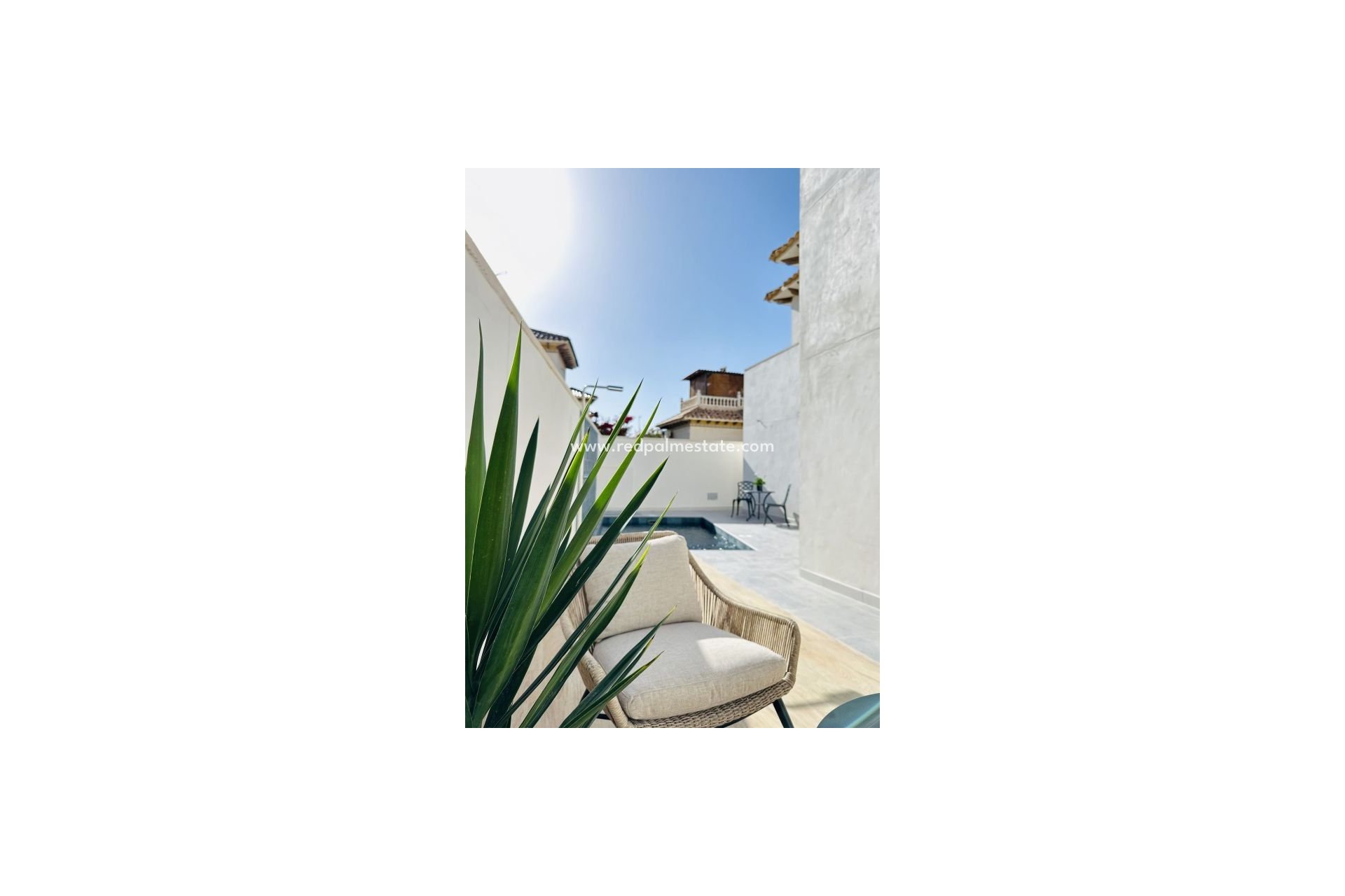 Resale - Villa -
Orihuela Costa - Costa Blanca