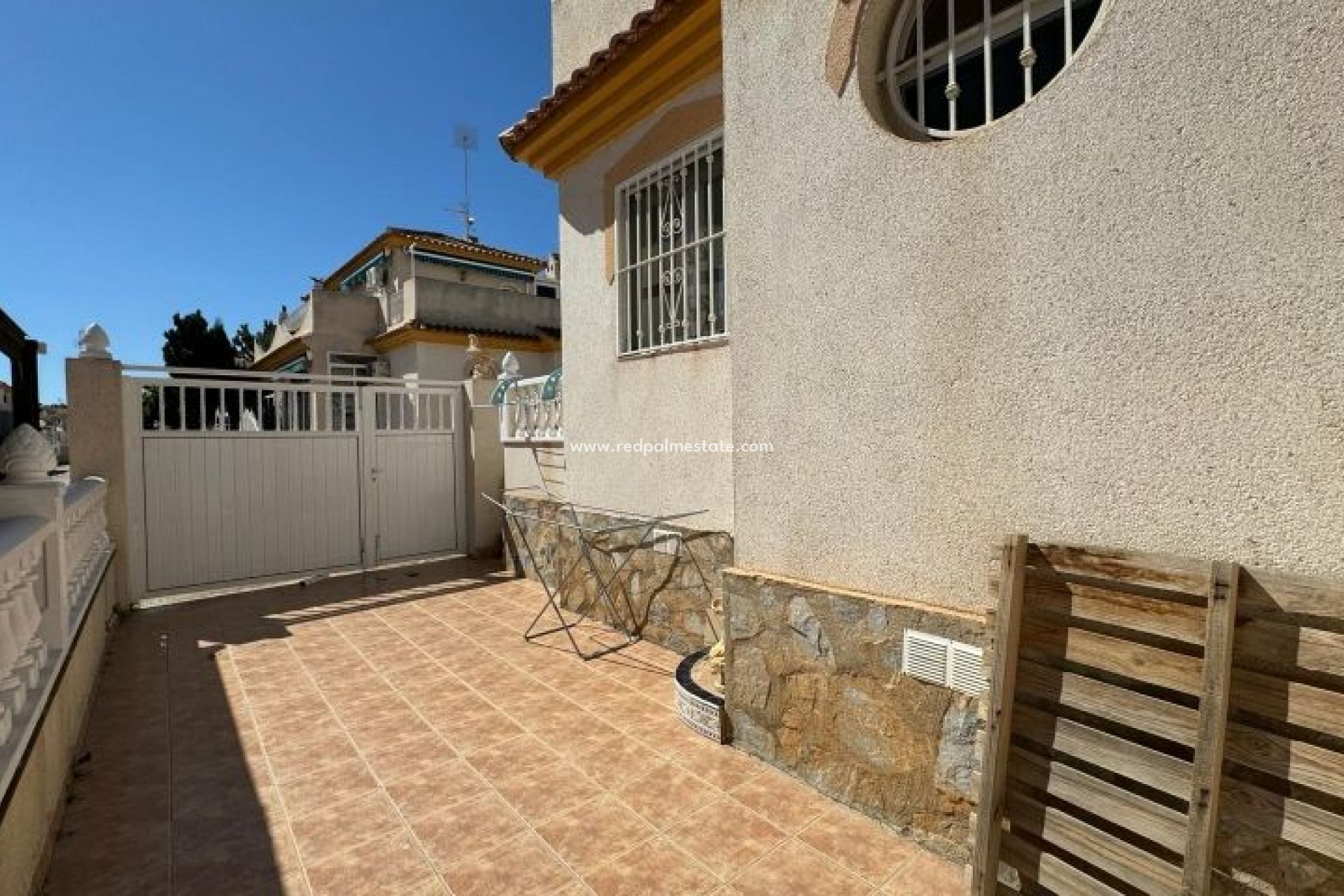 Resale - Villa -
Orihuela Costa - Costa Blanca