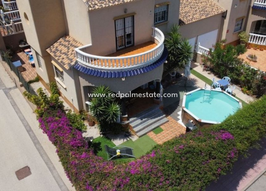 Resale - Villa -
Orihuela Costa - Costa Blanca