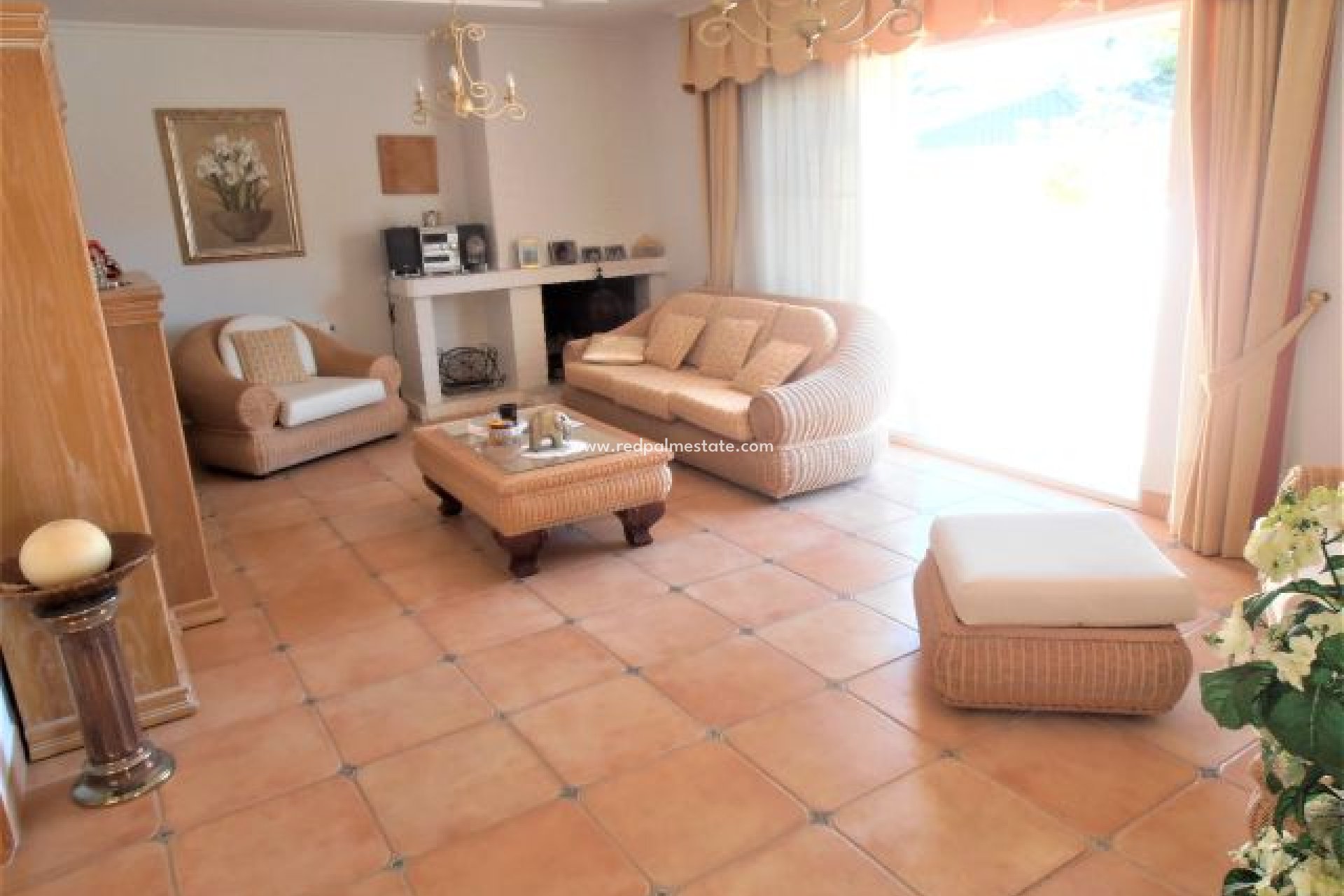 Resale - Villa -
Orihuela Costa - Costa Blanca