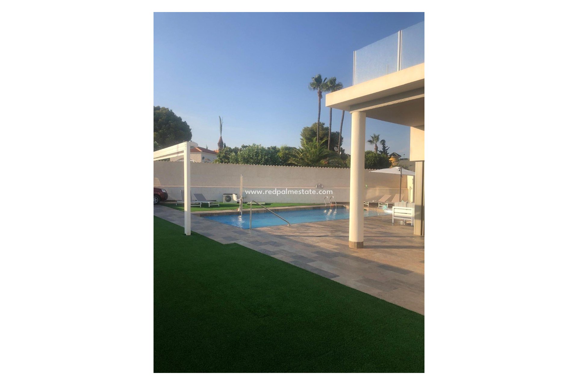 Resale - Villa -
Orihuela Costa - Costa Blanca