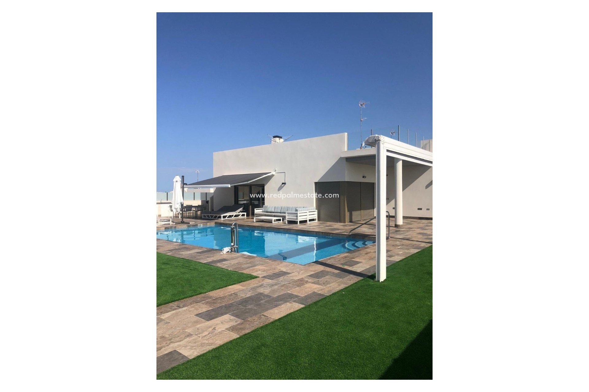 Resale - Villa -
Orihuela Costa - Costa Blanca