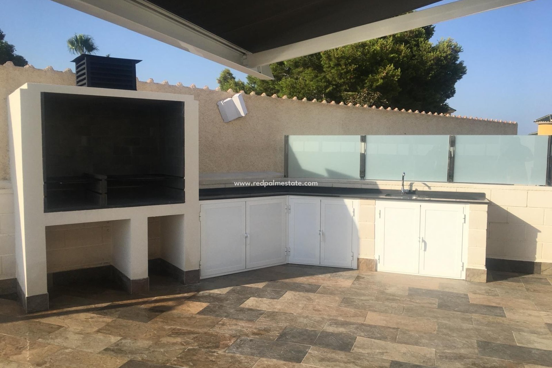 Resale - Villa -
Orihuela Costa - Costa Blanca